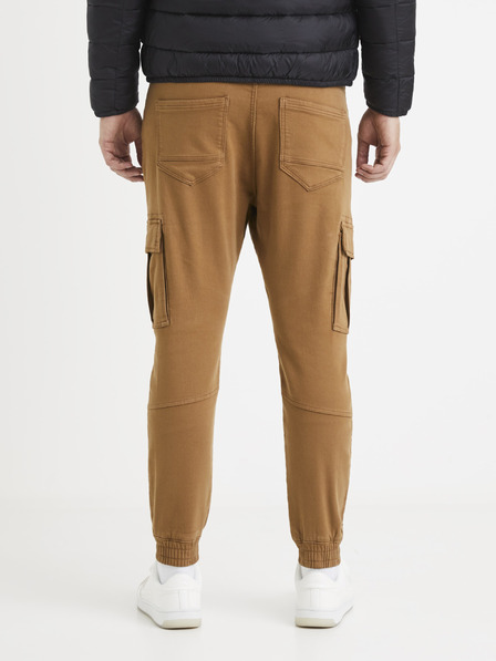 Celio Кафяв мъжки панталон с джобове Celio Vokit