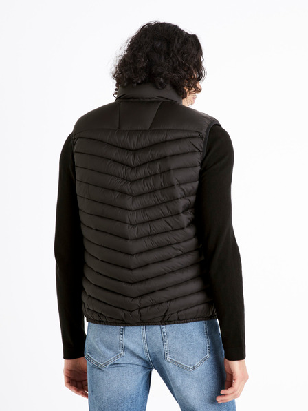 Celio Черна мъжка ватирана жилетка Celio Dulock