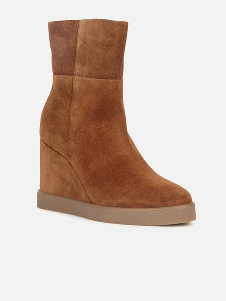 Geox Кафяви дамски обувки за глезена Geox Elidea Wedge