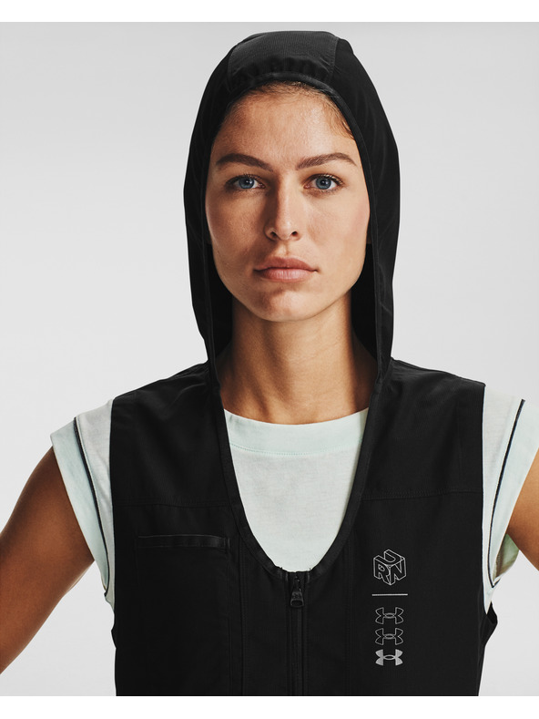 Under Armour Дамска елек Under Armour Run Anywhere Vest