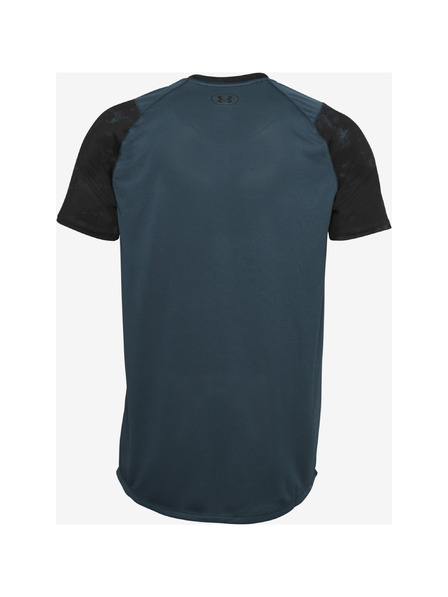 Under Armour T-shirt