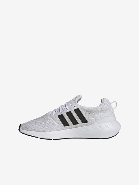 adidas Originals Swift Run 22 Sneakers