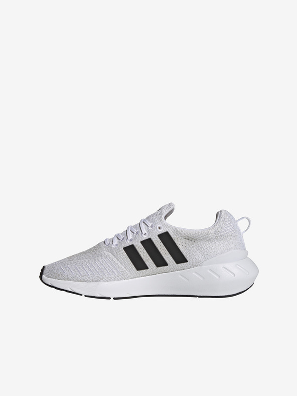 adidas Originals Swift Run 22 Sneakers