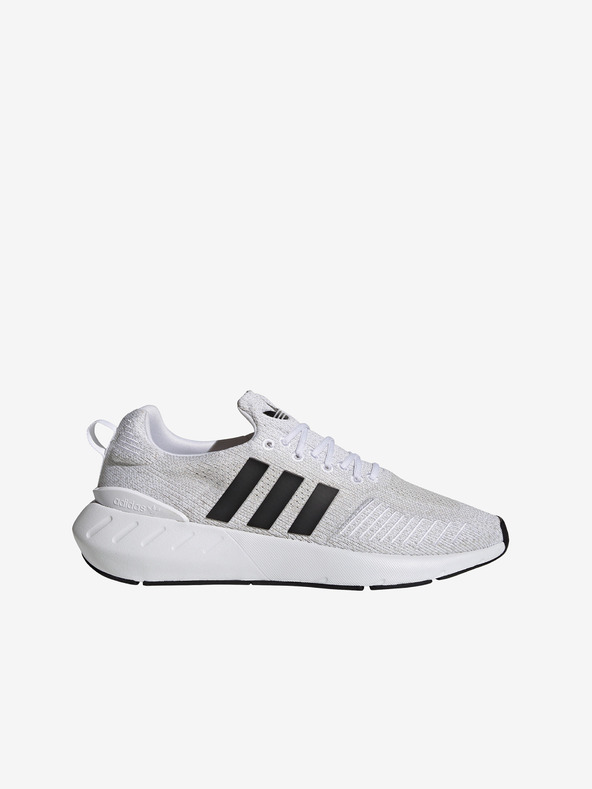 adidas Originals Swift Run 22 Sneakers