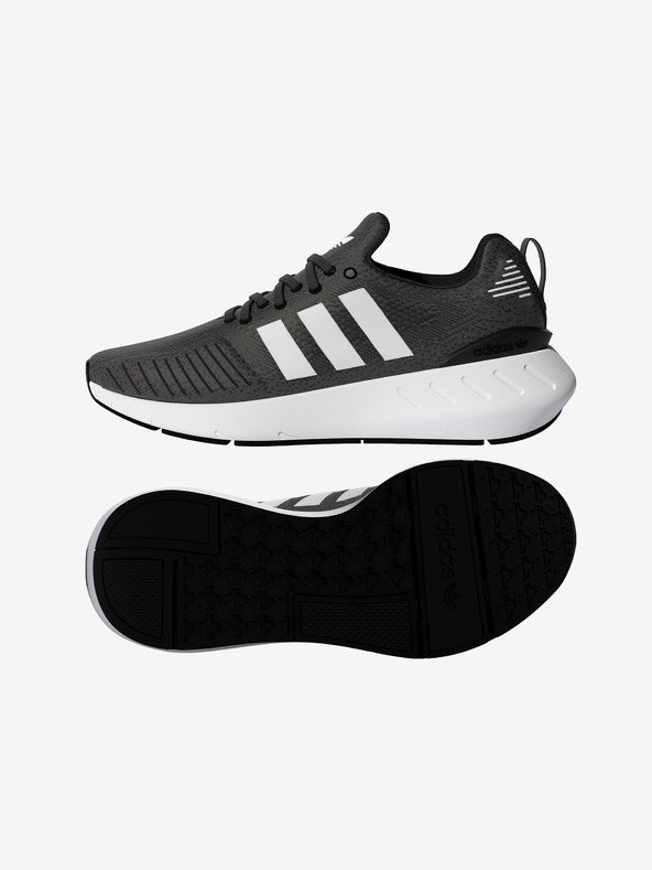 adidas Originals Черни дамски маратонки adidas Originals Swift Run 22