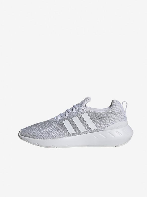 adidas Originals Swift Run 22 Sneakers