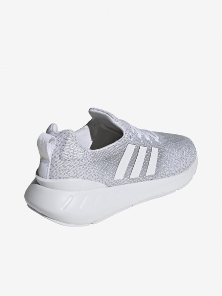 adidas Originals Swift Run 22 Sneakers