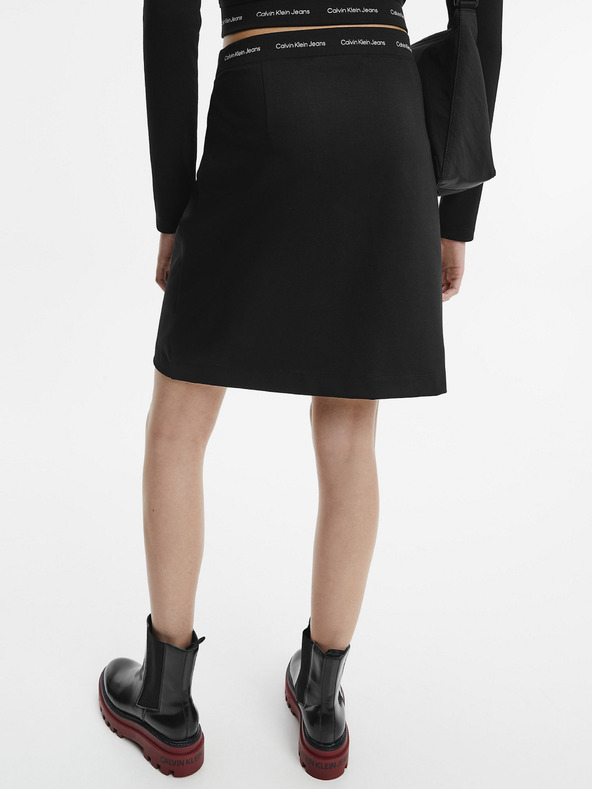 Calvin Klein Jeans Пола