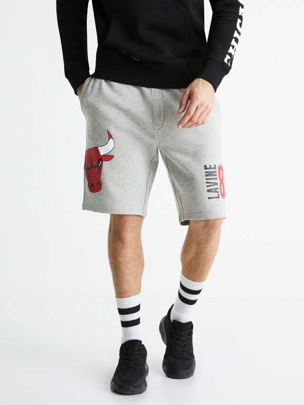 Celio Сиви спортни къси панталони Celio NBA Chicago Bulls