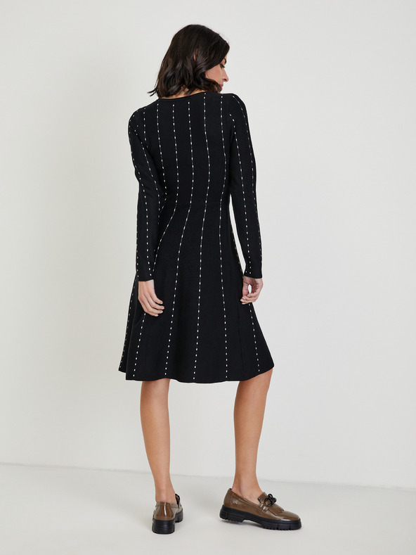 Orsay Черна дамска рокля-пуловер с десен ORSAY