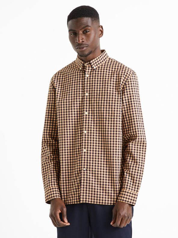 Celio Dakaris Риза