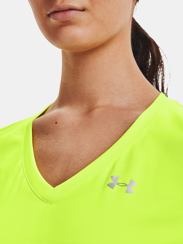 Under Armour Дамска тениска Under Armour Tech SSV - Solid