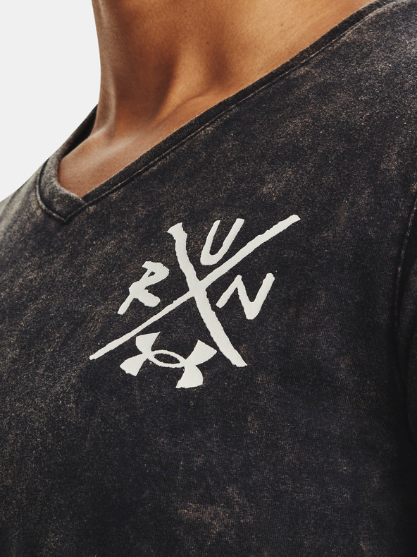 Under Armour Дамска тениска Under Armour UA Destroy All Miles Tee II