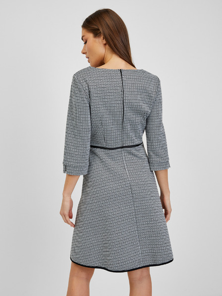 Orsay Бяло-черна дамска рокля с десен ORSAY