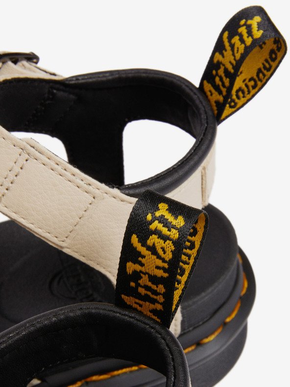 Dr. Martens Бежови дамски сандали на платформа Dr. Martens Blaire