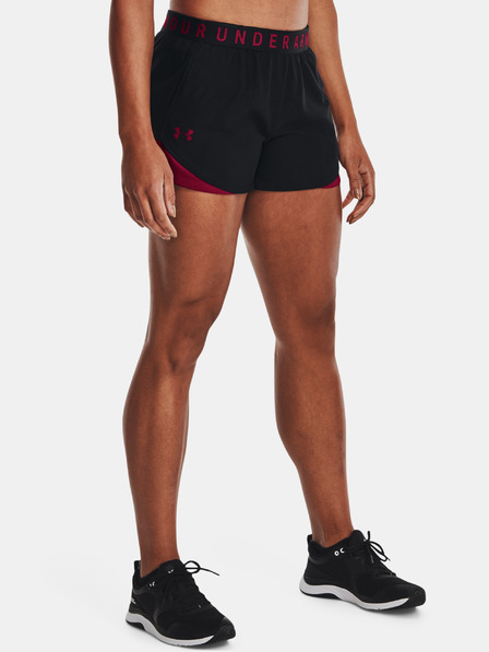 Under Armour Къси панталони Play Up 3.0 на Under Armour за жени