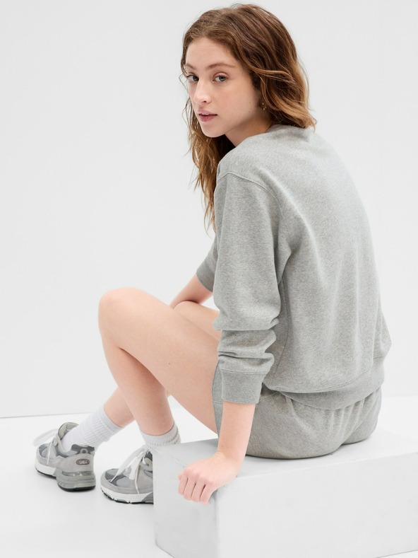 GAP Овърсайз суитчър с логото на GAP