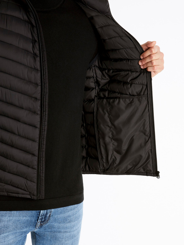 Celio Черна мъжка ватирана жилетка Celio Dulock