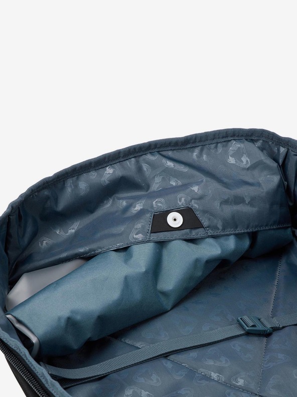 Thule Черна пътническа раница Thule Aion 40 л