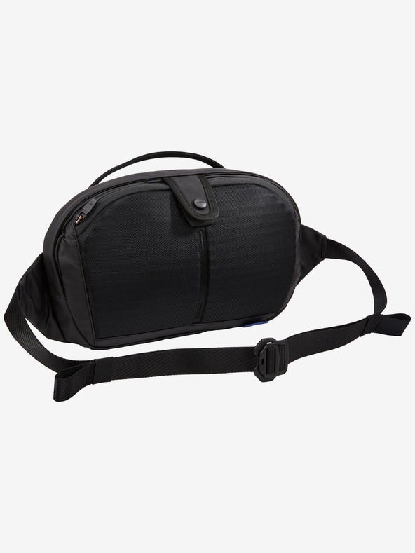 Thule Черна мъжка чанта за рамо Thule Tact 5L