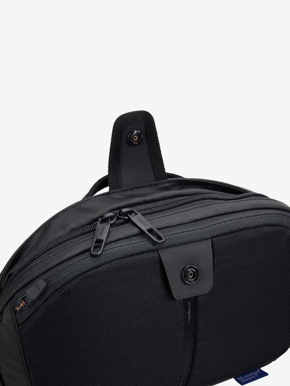Thule Черна мъжка чанта за рамо Thule Tact 5L