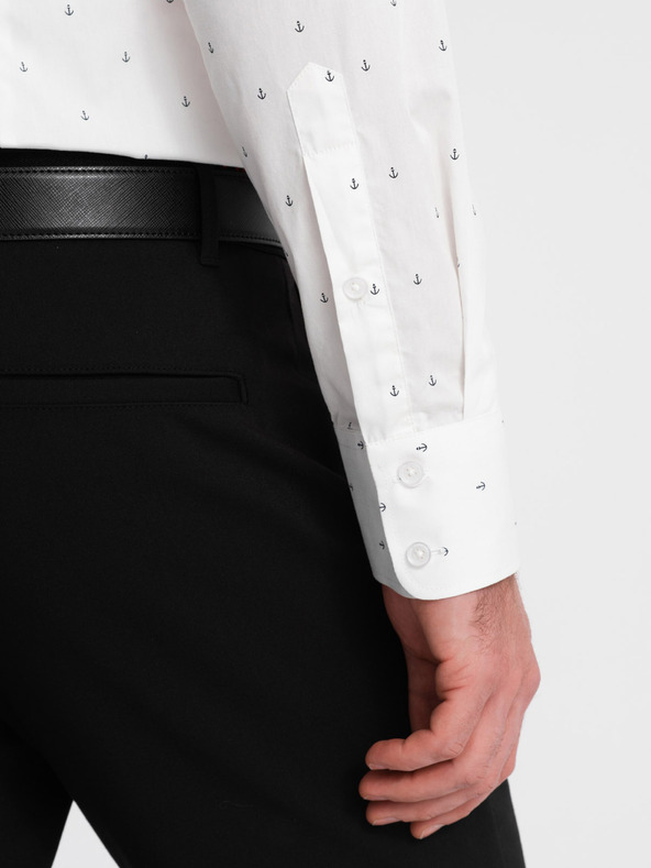 Ombre Clothing Бяла мъжка риза с шарки от Ombre Clothing