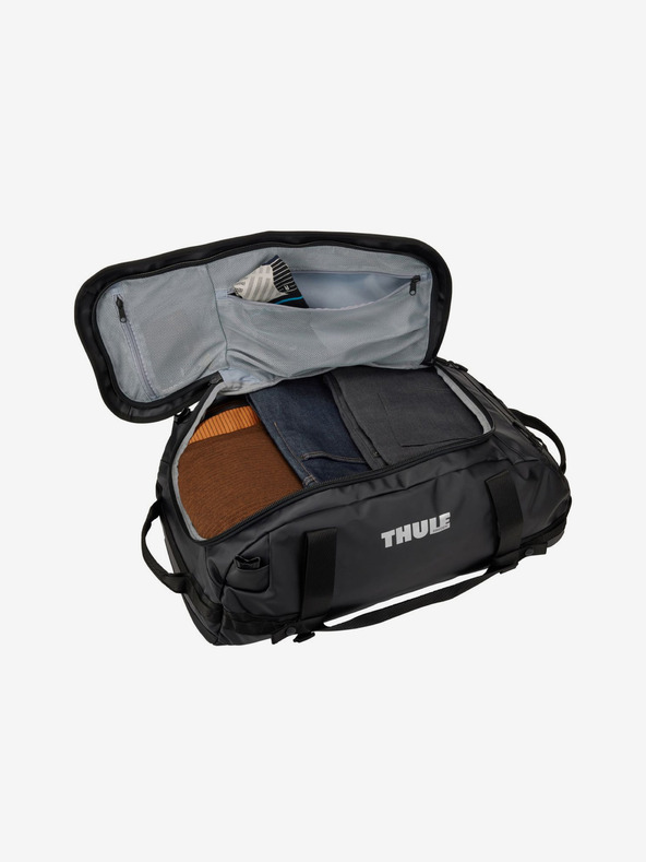 Thule Черна пътна чанта Thule Chasm 40 л