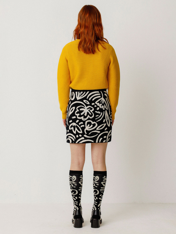 SKFK SKFK Falda Karia Кремаво-черна дамска пола с цветя