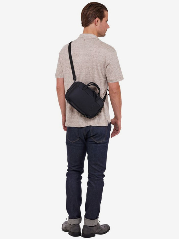 Thule Черна чанта за рамо Thule Subterra 2 5L