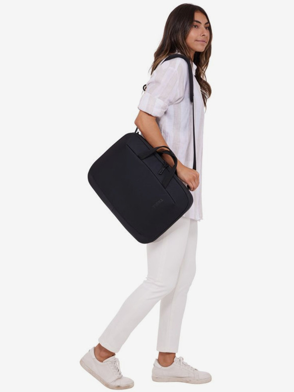 Thule Черна чанта за лаптоп 16" Thule Subterra 2