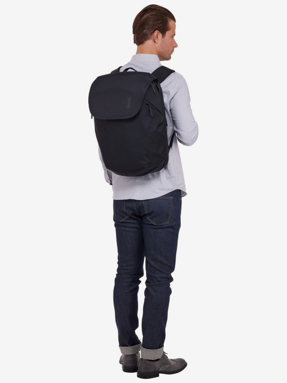 Thule Черна туристическа раница Thule Subterra 2