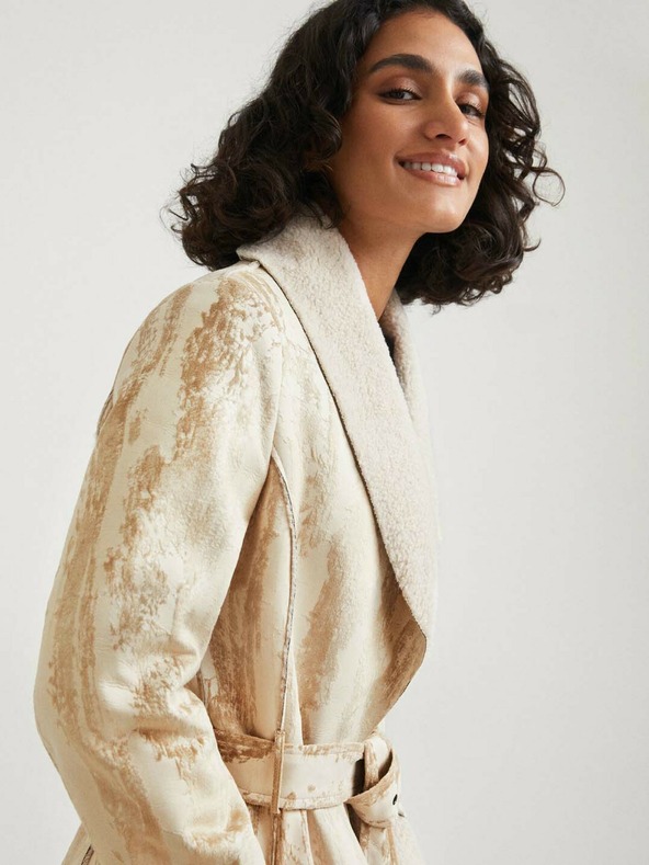 Desigual Бежово дамско палто Desigual Marvelous с шарка