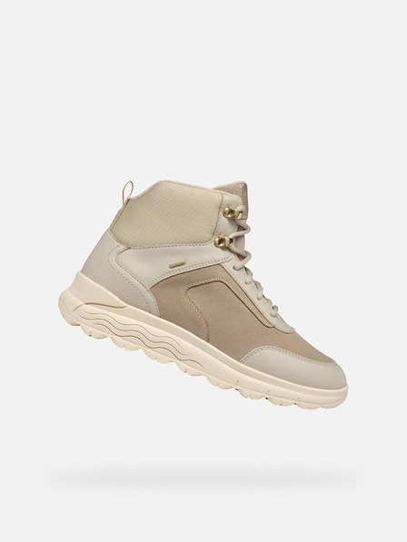 Geox Бежови дамски ankle обувки Geox Spherica 4x4 B ABX