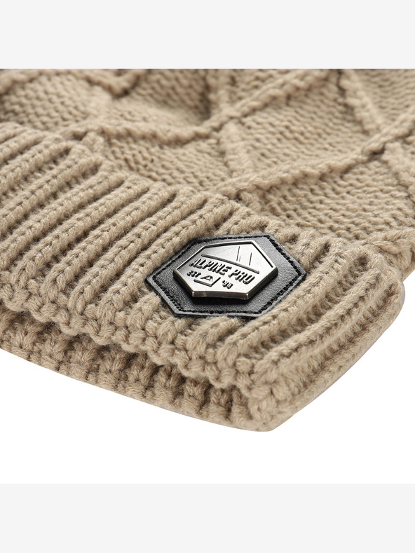 ALPINE PRO Зимна шапка с помпон ALPINE PRO GODERE бял пипер