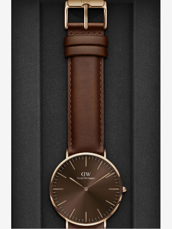 Daniel Wellington Тъмнокафяв мъжки часовник Daniel Wellington Classic