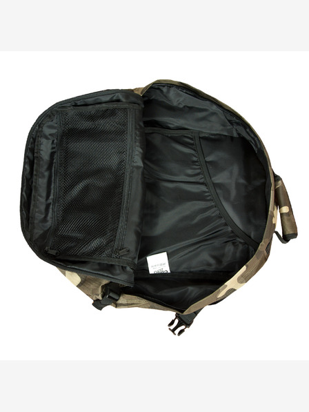 CabinZero Раница с шарка в цвят каки CabinZero Classic Urban Camo (36L)