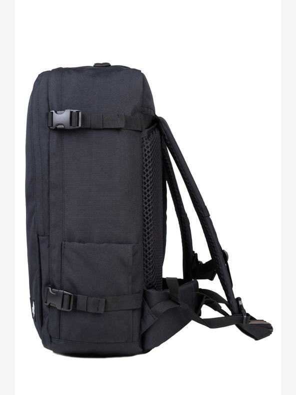 CabinZero Черна унисекс раница CabinZero Classic Pro (42 L)