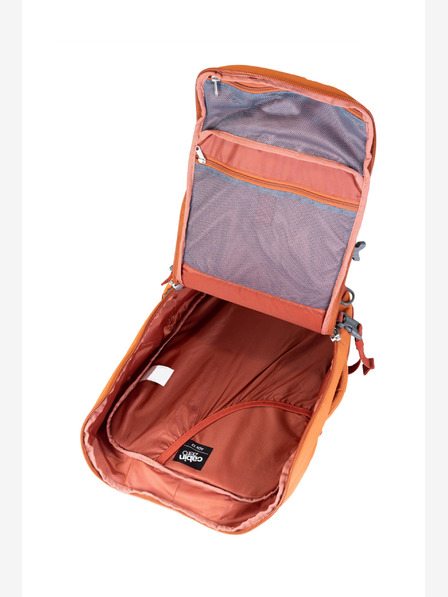 CabinZero Оранжева унисекс раница CabinZero Adventure Sahara Sand (32L)