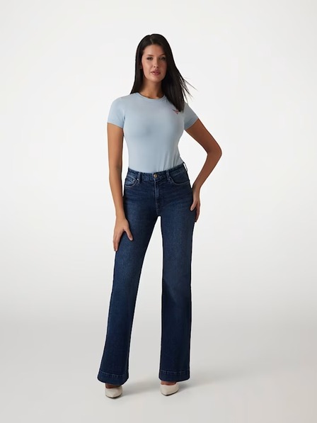 Guess Jeans Дамска бяла разтегателна тениска с триъгълно лого Guess jeans