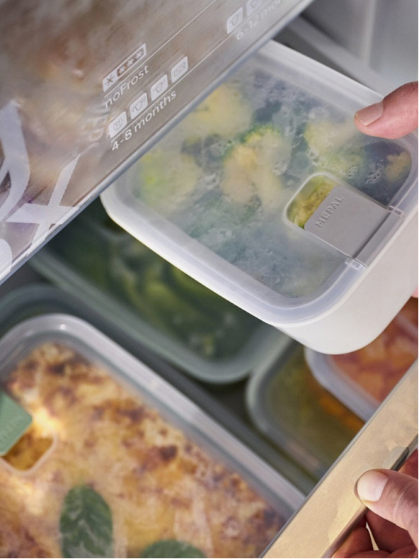 Mepal Светлозелена кутия за съхранение на храна Mepal EasyClip1500 ml