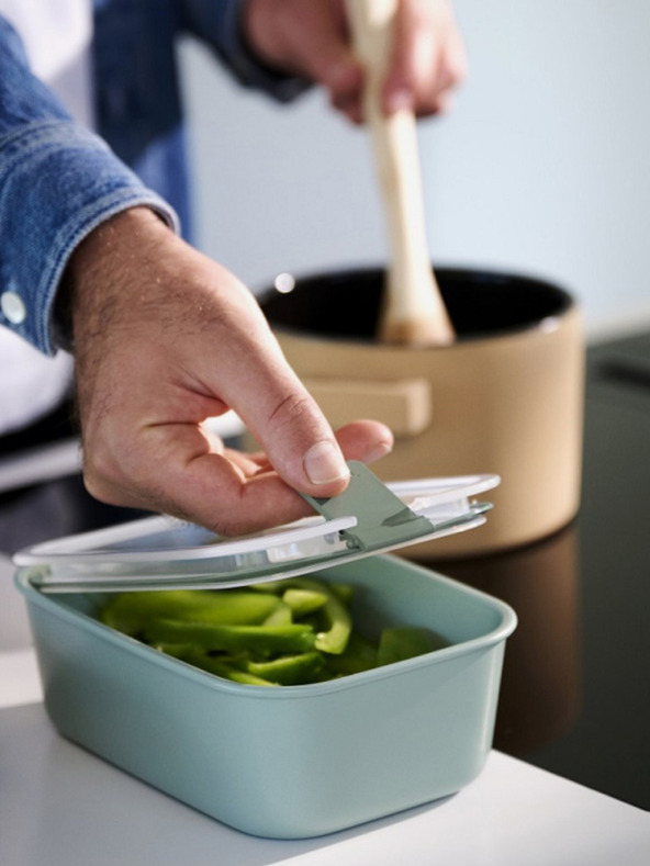 Mepal Светлозелена кутия за съхранение на храна Mepal EasyClip (450 ml)