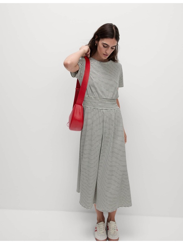 Marks & Spencer Раирани набрани миди рокли от чист памук Marks & Spencer в тъмносиньо