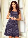 numoco Рокля с деколте - тъмносиня на точки Numoco STELLA