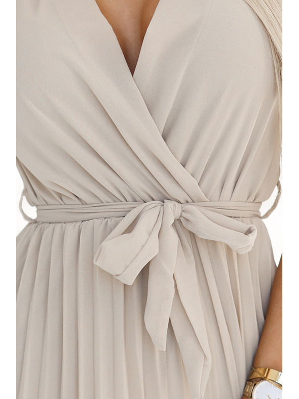 numoco Бежова дамска рокля от шифон с деколте с къдрици Numoco