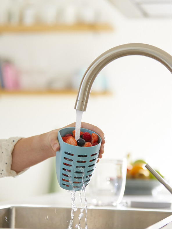 Mepal Светлозелена кутия за закуски Mepal Ellipse с цедка (600 ml)