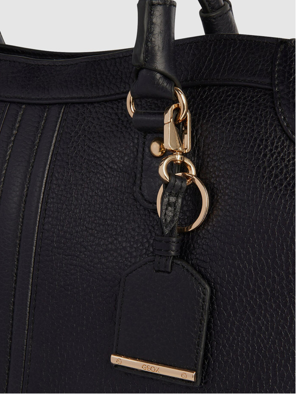 Geox Черна дамска чанта Geox Danielye