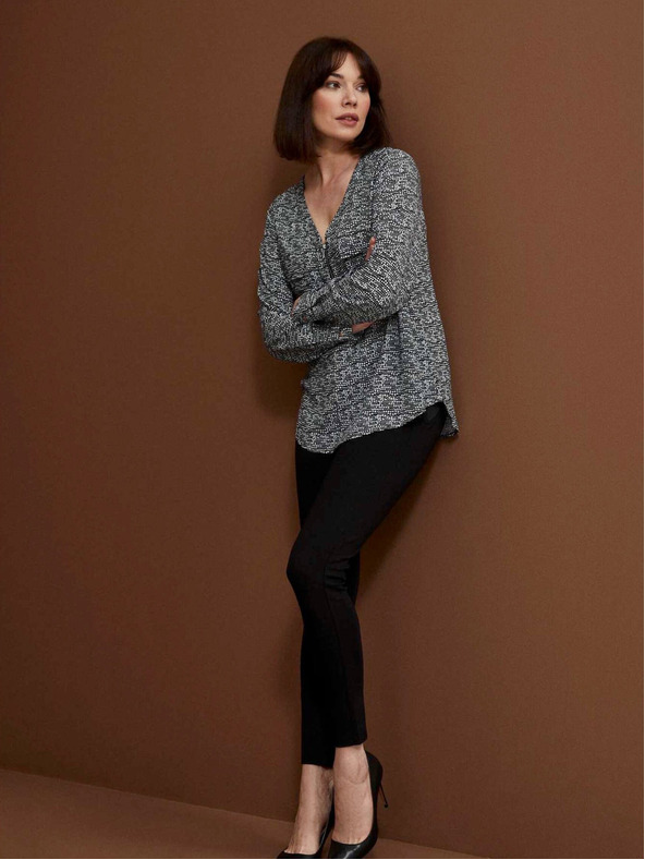 Moodo Черно-бяла дамска блуза с шарка Moodo