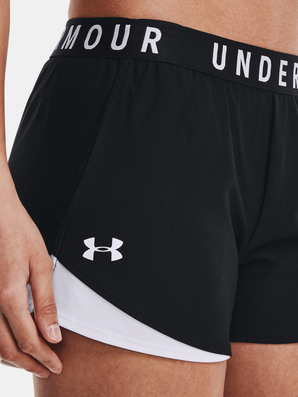 Under Armour Къси панталони Play Up 3.0 на Under Armour за жени