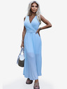numoco Плисирана рокля с широк колан и деколте - светлосиня Numoco