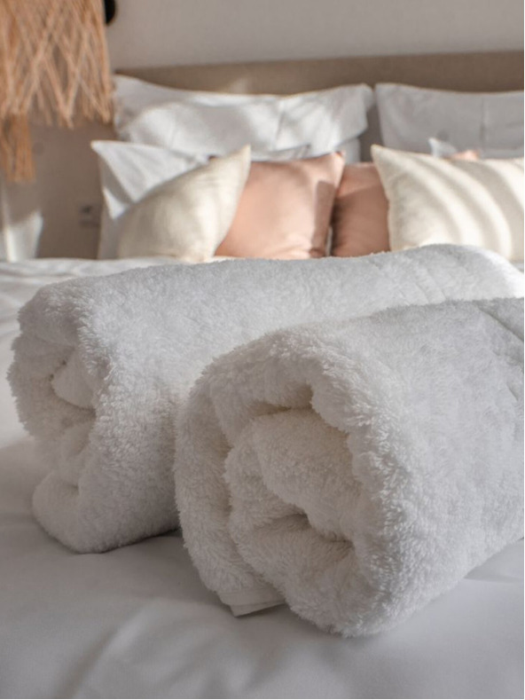 Kvalitex Хавлиена кърпа 50x100cm хотелска бяла 450g/m2